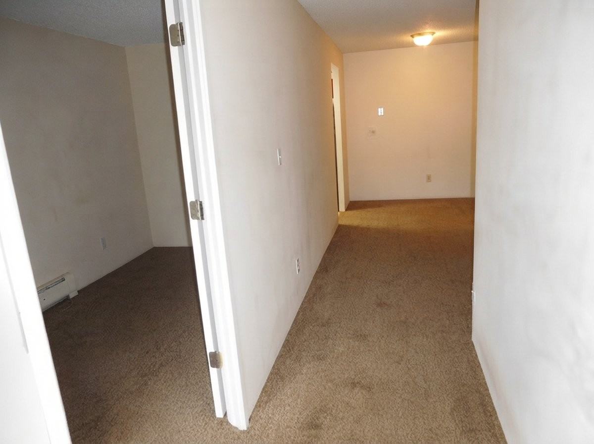 1250 Golden Cir - Photo 7 of 12