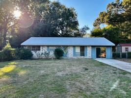 featured image of 401 Shady Ln
