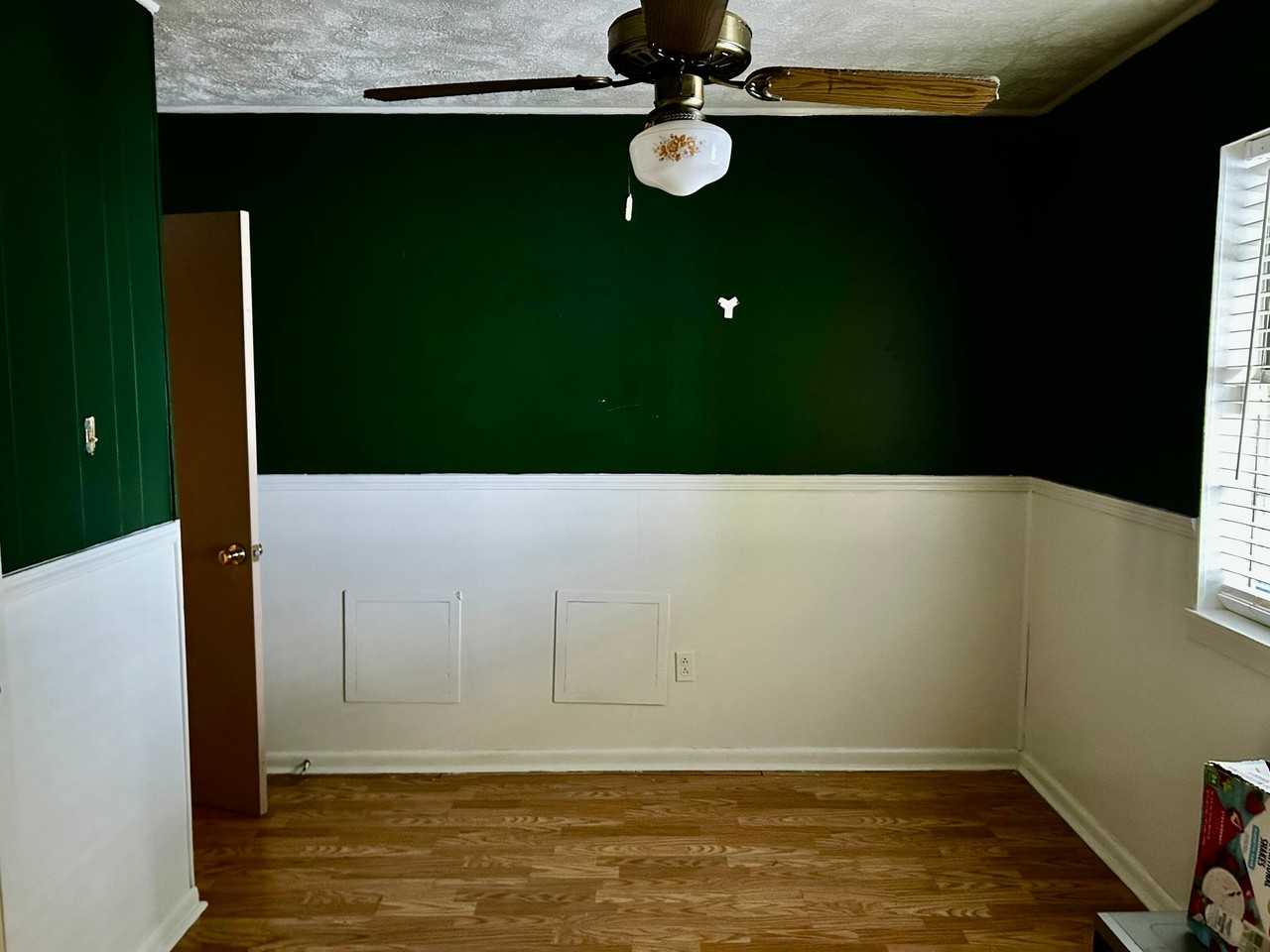 401 Shady Ln - Photo 5 of 18