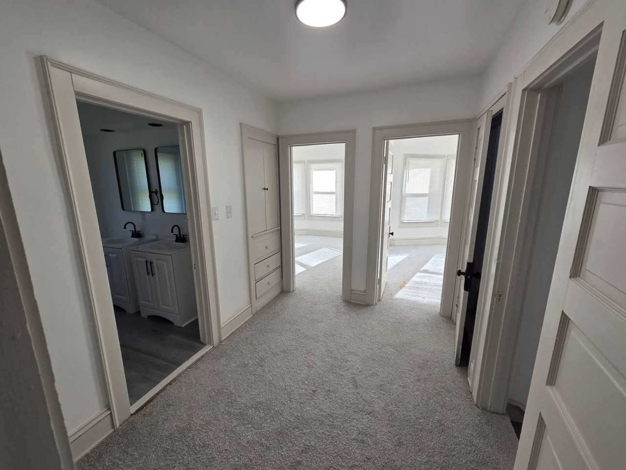 1885 Penrose Ave - Photo 7 of 43
