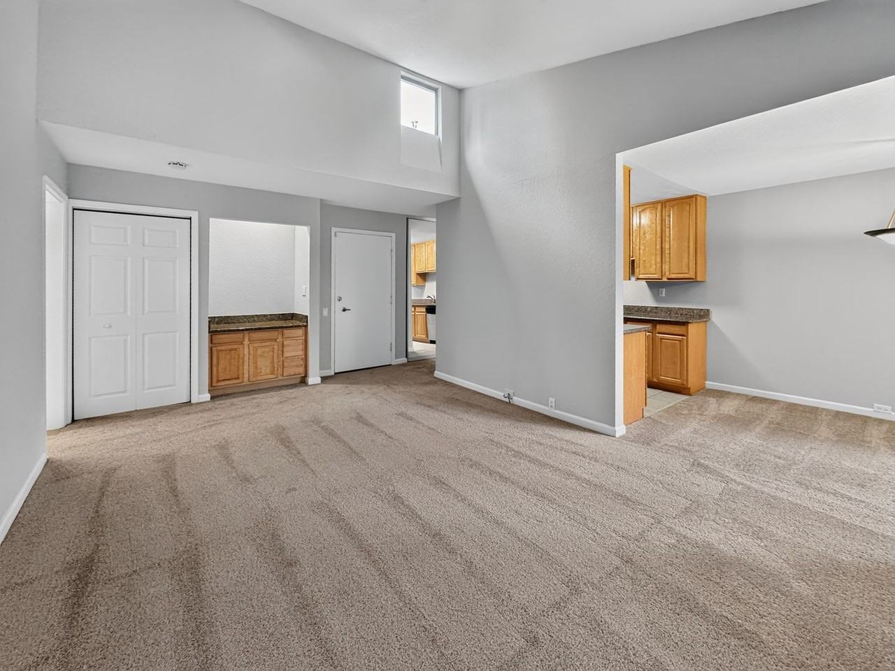 1236 Walker Ave #305 - Photo 5 of 31