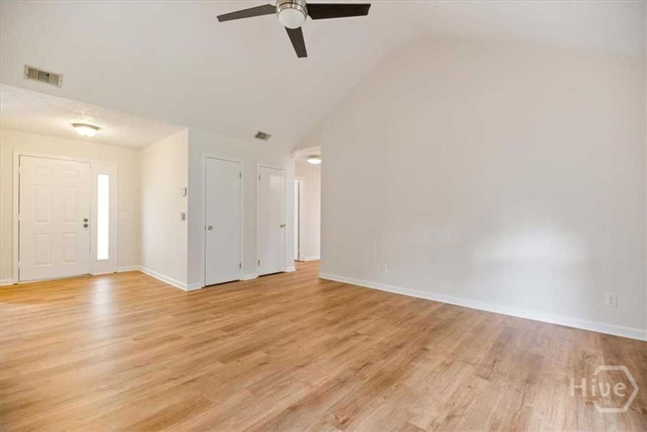 759 Osprey Dr - Photo 4 of 28