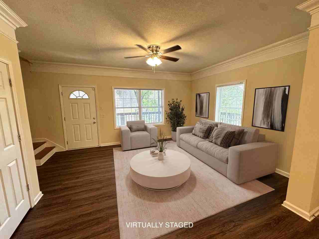 223 Derby St - Photo 7 of 22