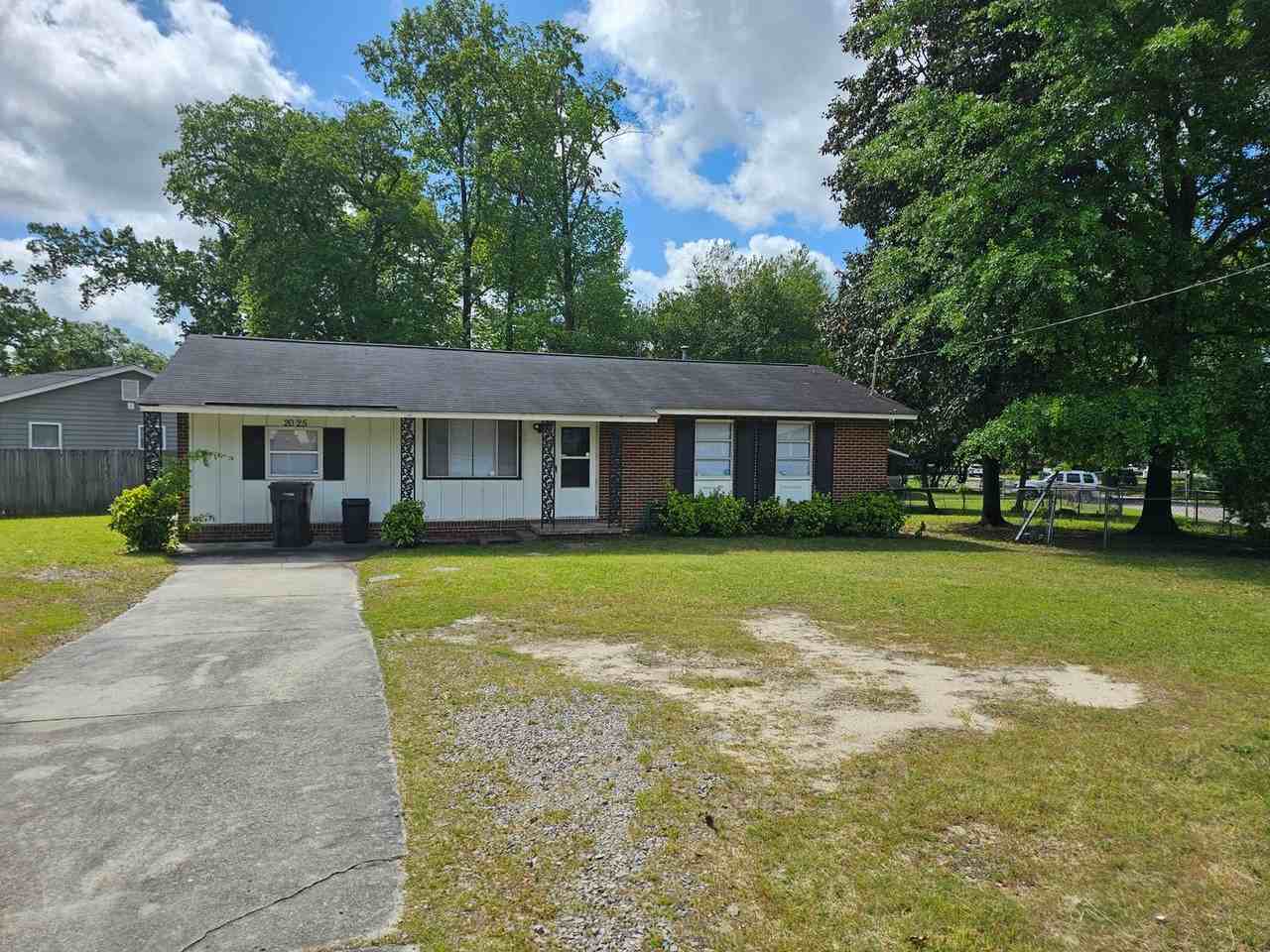 2025 Fernwood Cir - Photo 2 of 24