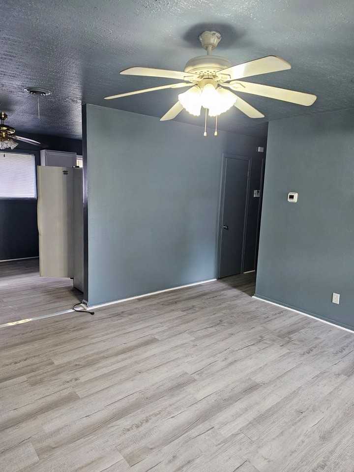 2025 Fernwood Cir - Photo 4 of 24