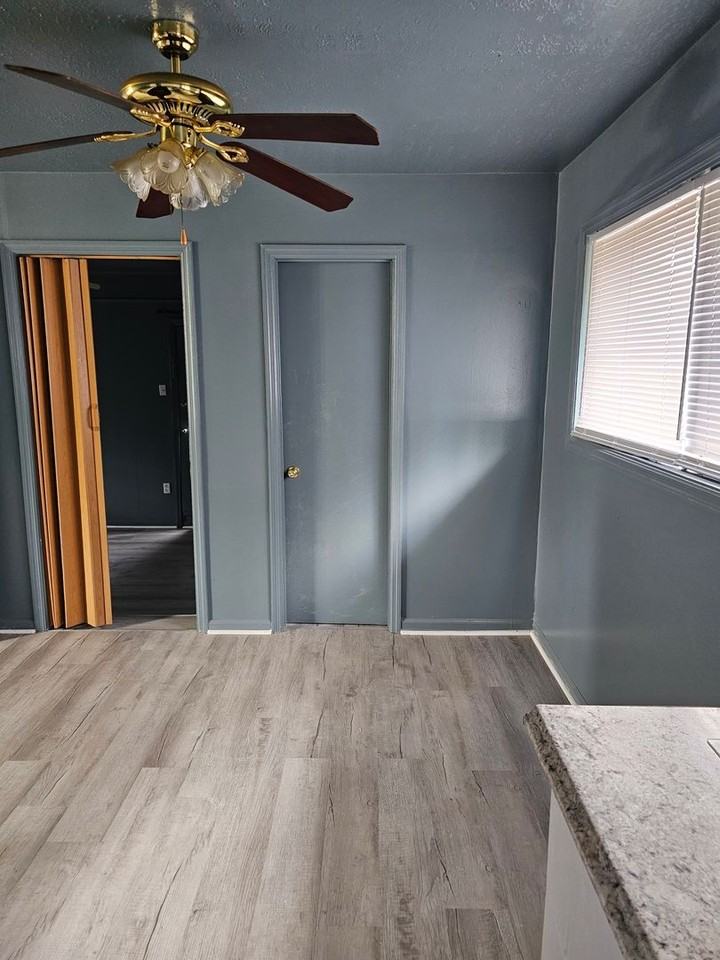 2025 Fernwood Cir - Photo 7 of 24
