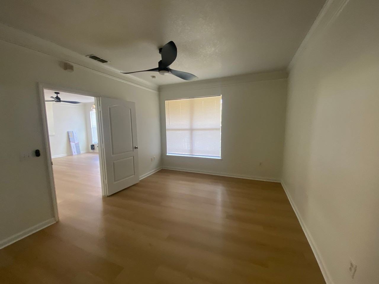 8843 Villa View Cir - Photo 3 of 11