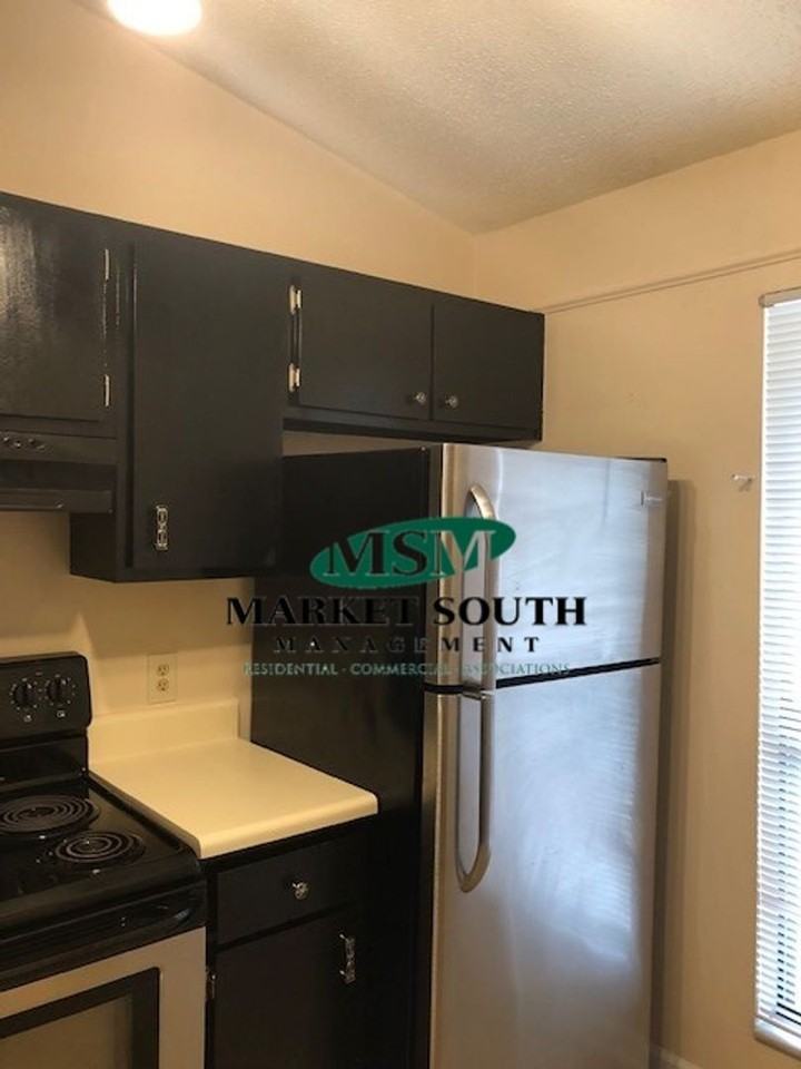 100 Oyster Shell Rd #A6 - Photo 3 of 13