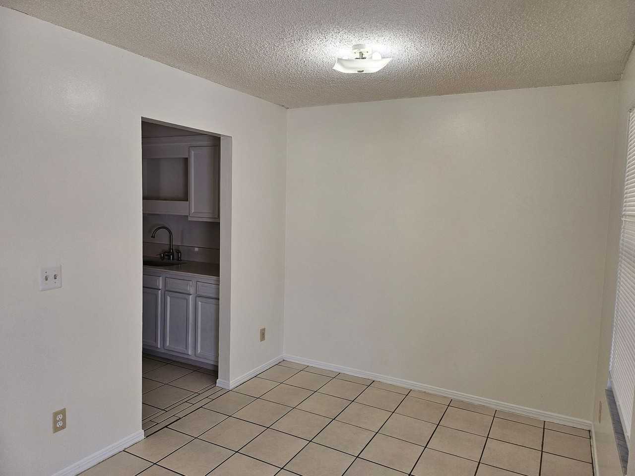 466 Bentwood Ln #C - Photo 7 of 15
