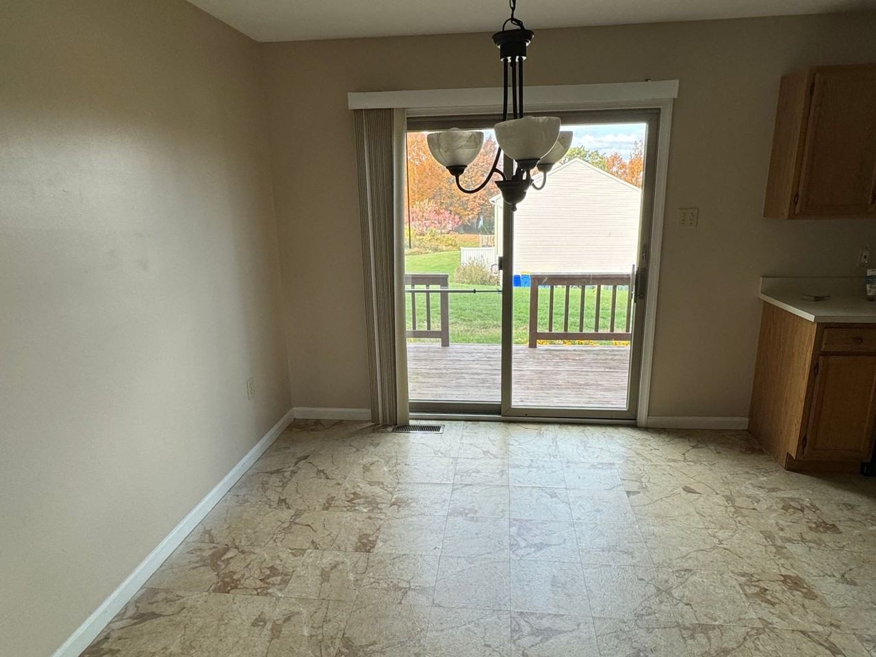 250 Olney Rd - Photo 2 of 13