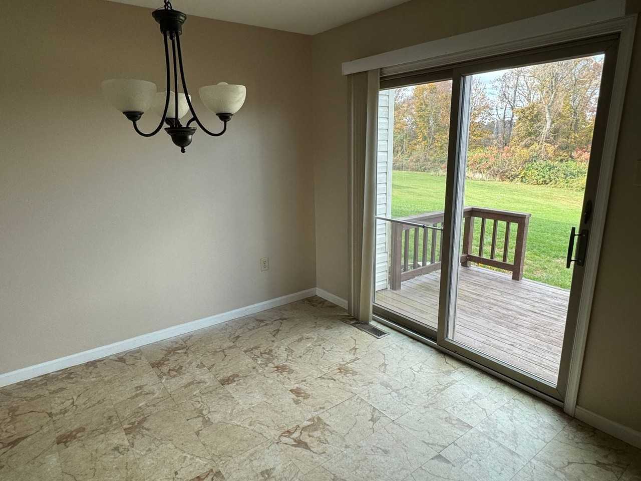 250 Olney Rd - Photo 4 of 13