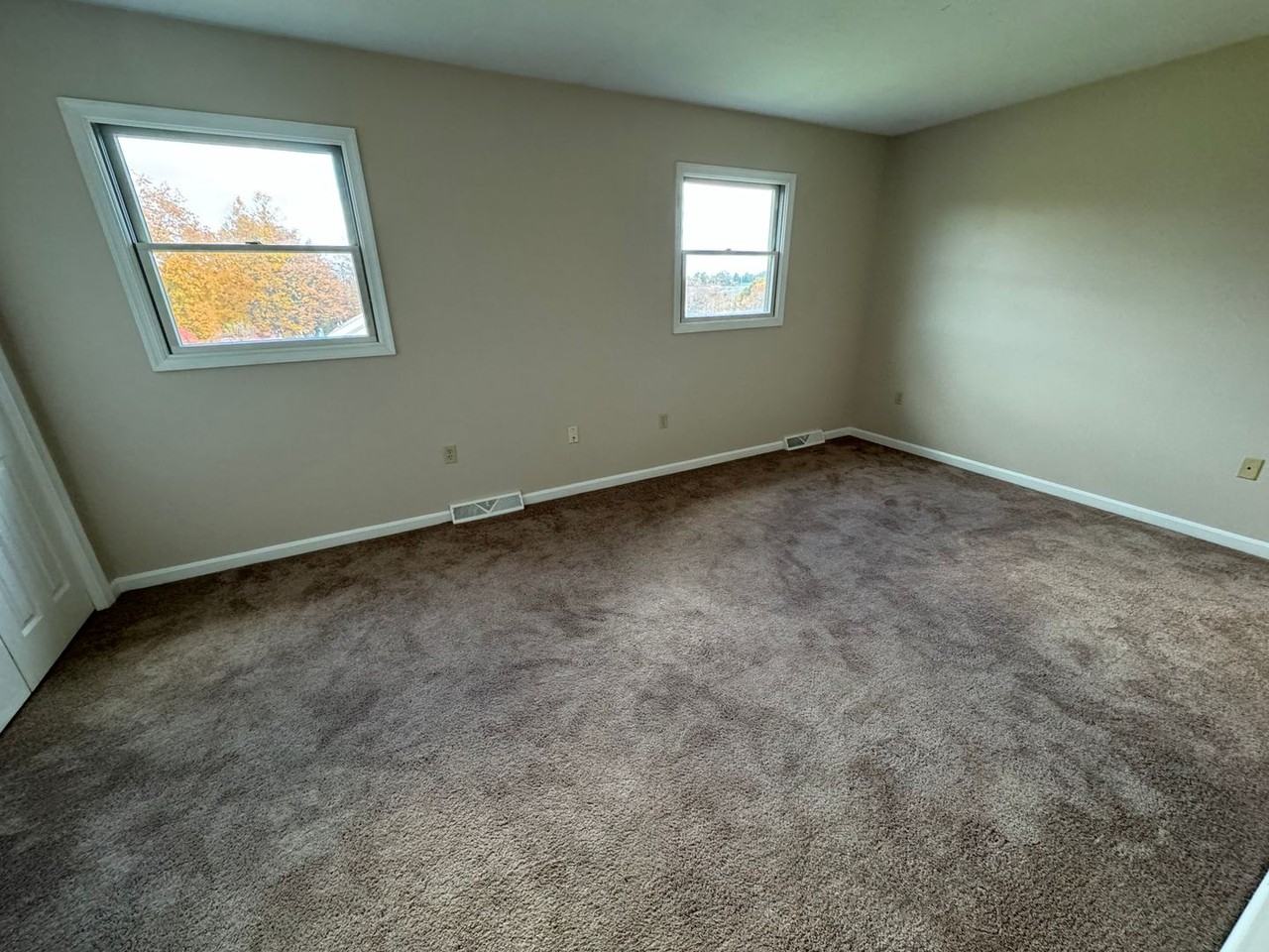 250 Olney Rd - Photo 6 of 13