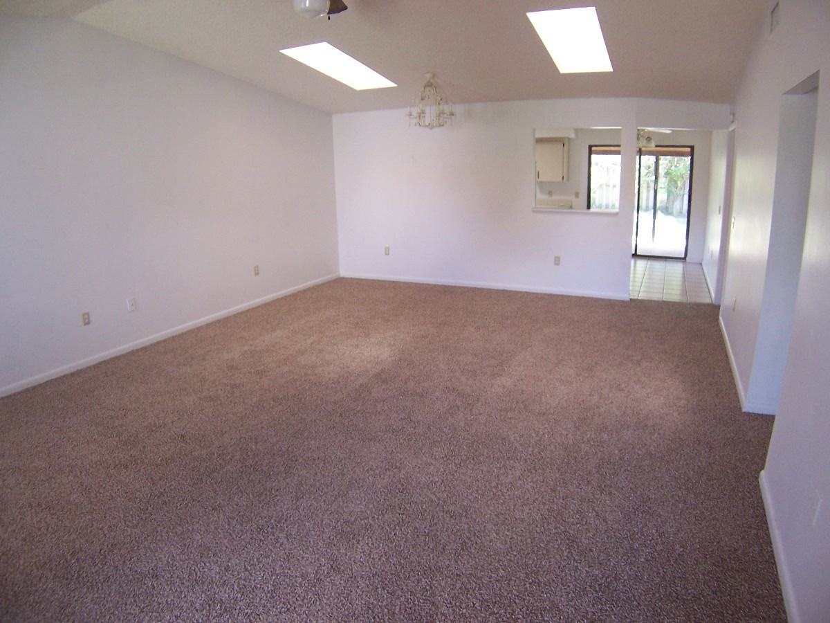 4014 Cypress Lndg S - Photo 2 of 10