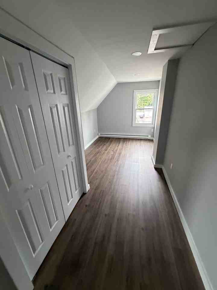 72 Cottage St - Photo 5 of 12