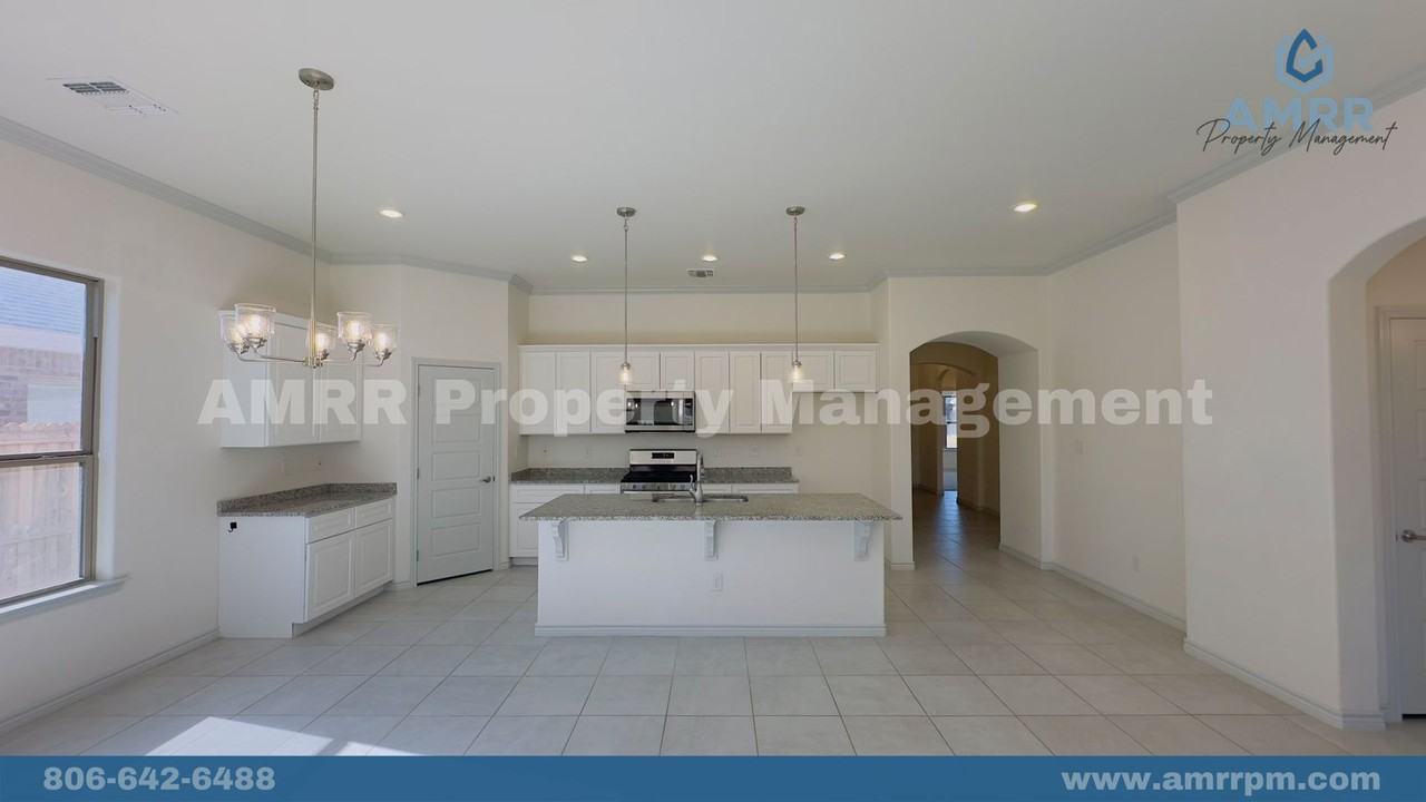 5306 Constitution Ave - Photo 4 of 20