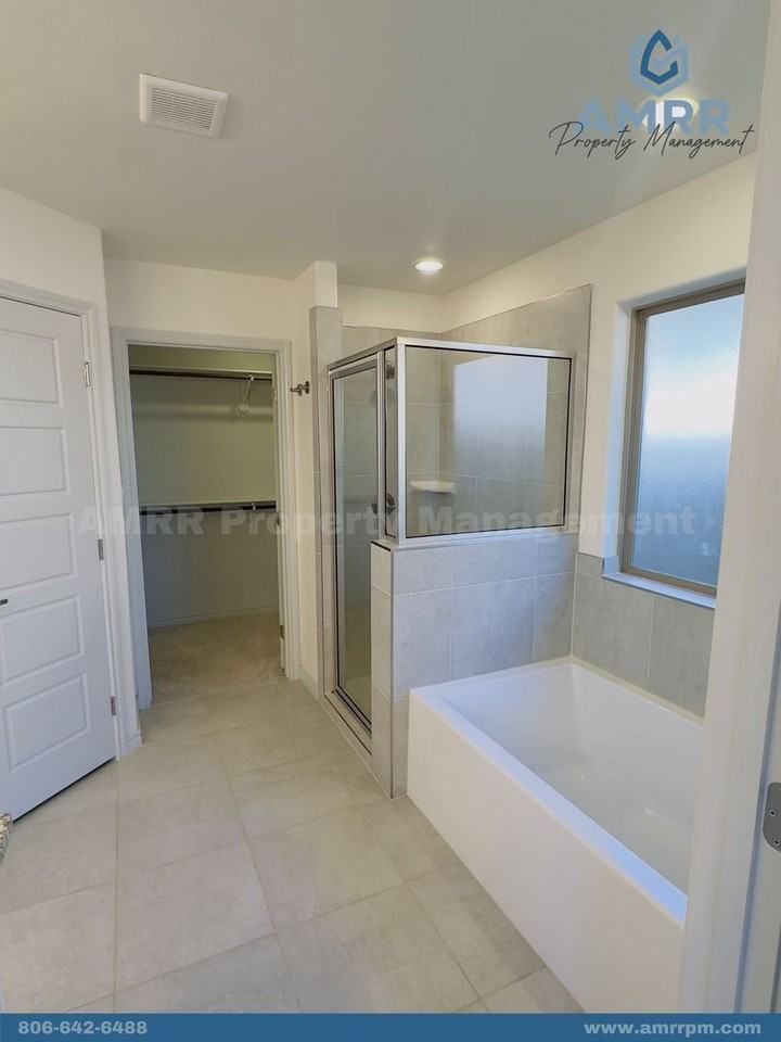 5306 Constitution Ave - Photo 5 of 20