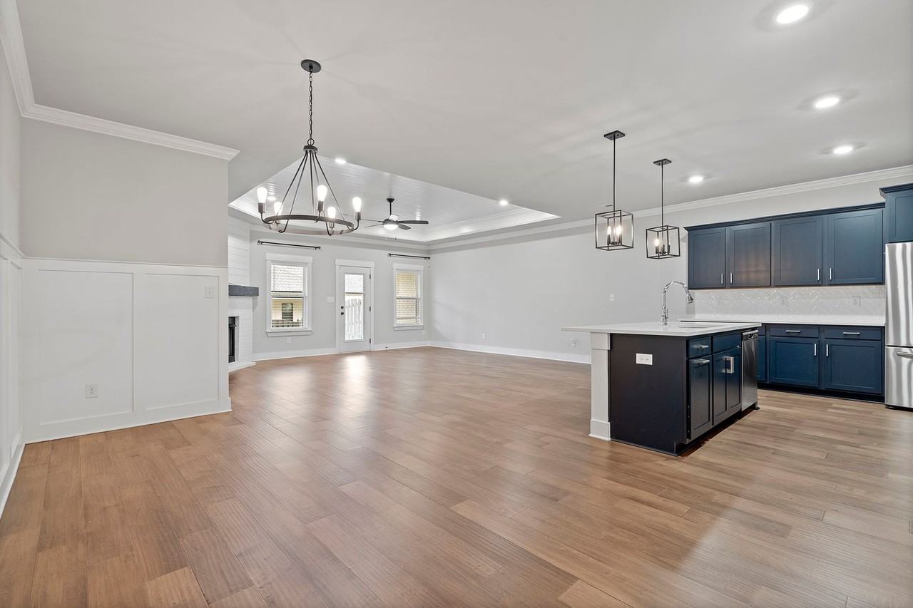 432 Ripple Lake Dr Sw - Photo 2 of 15