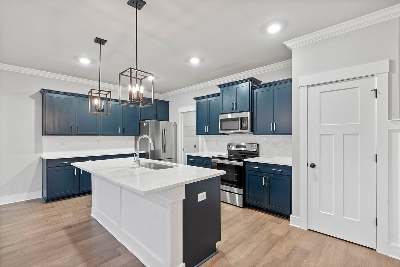 432 Ripple Lake Dr Sw - Photo 4 of 15