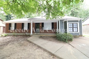 featured image of 3285 Mayfair Dr