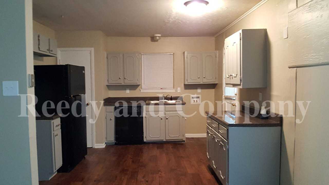 3853 Windy Ave - Photo 5 of 14