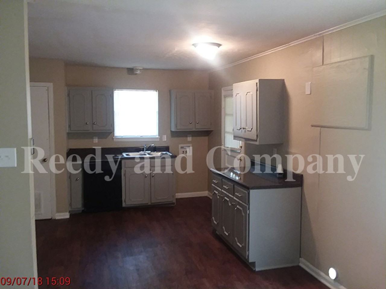 3853 Windy Ave - Photo 6 of 14