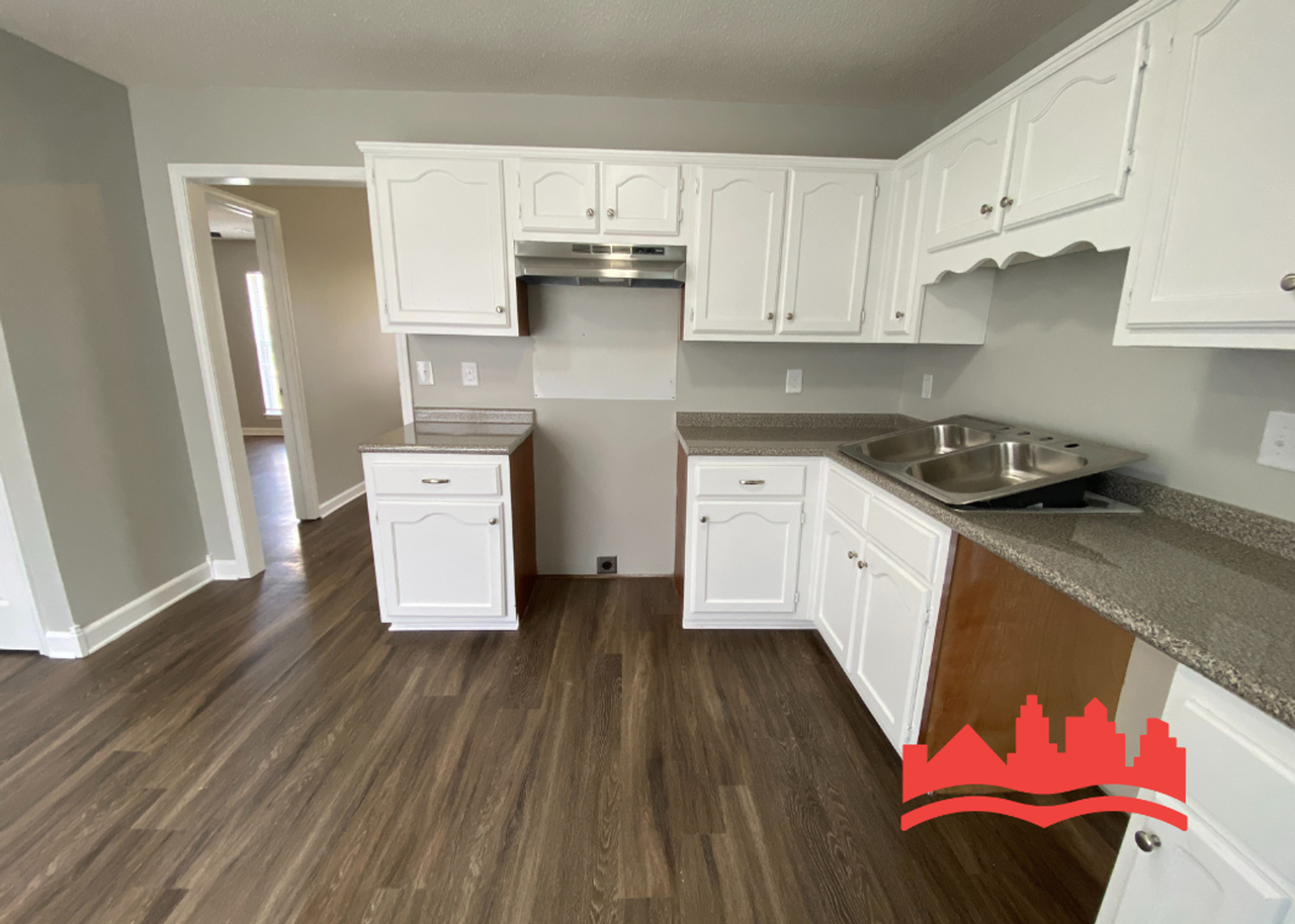 7849 Mary Payton Dr - Photo 6 of 25