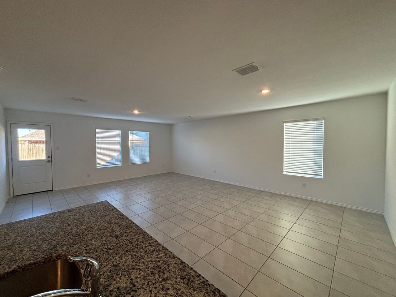 1419 Cherry Bark Dr - Photo 4 of 27
