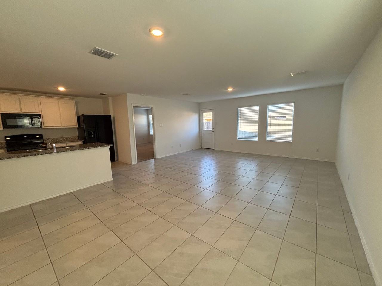 1419 Cherry Bark Dr - Photo 5 of 27