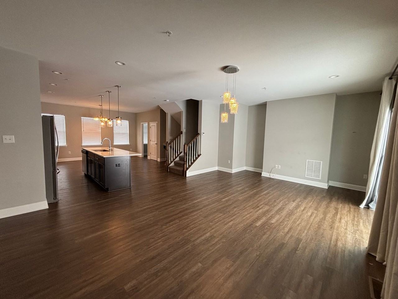 72 Hawthorne Dr - Photo 5 of 18