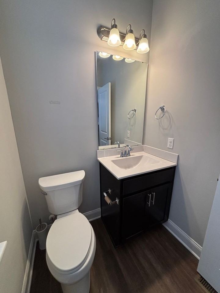 72 Hawthorne Dr - Photo 7 of 18