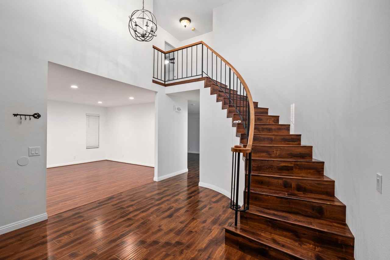 3734 Carnegie Dr - Photo 6 of 50