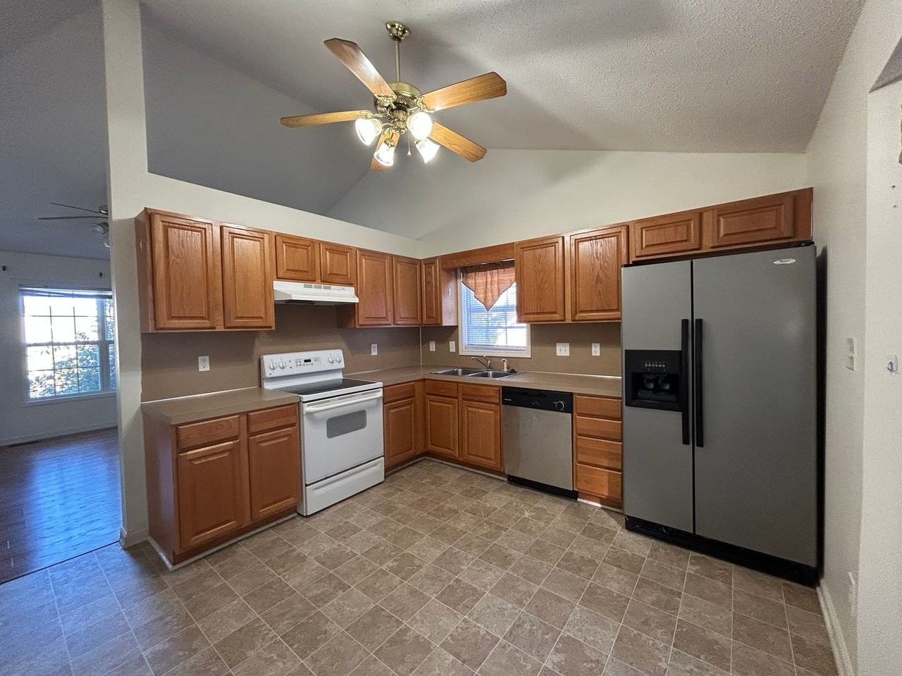 4715 Beckel Rd - Photo 2 of 8