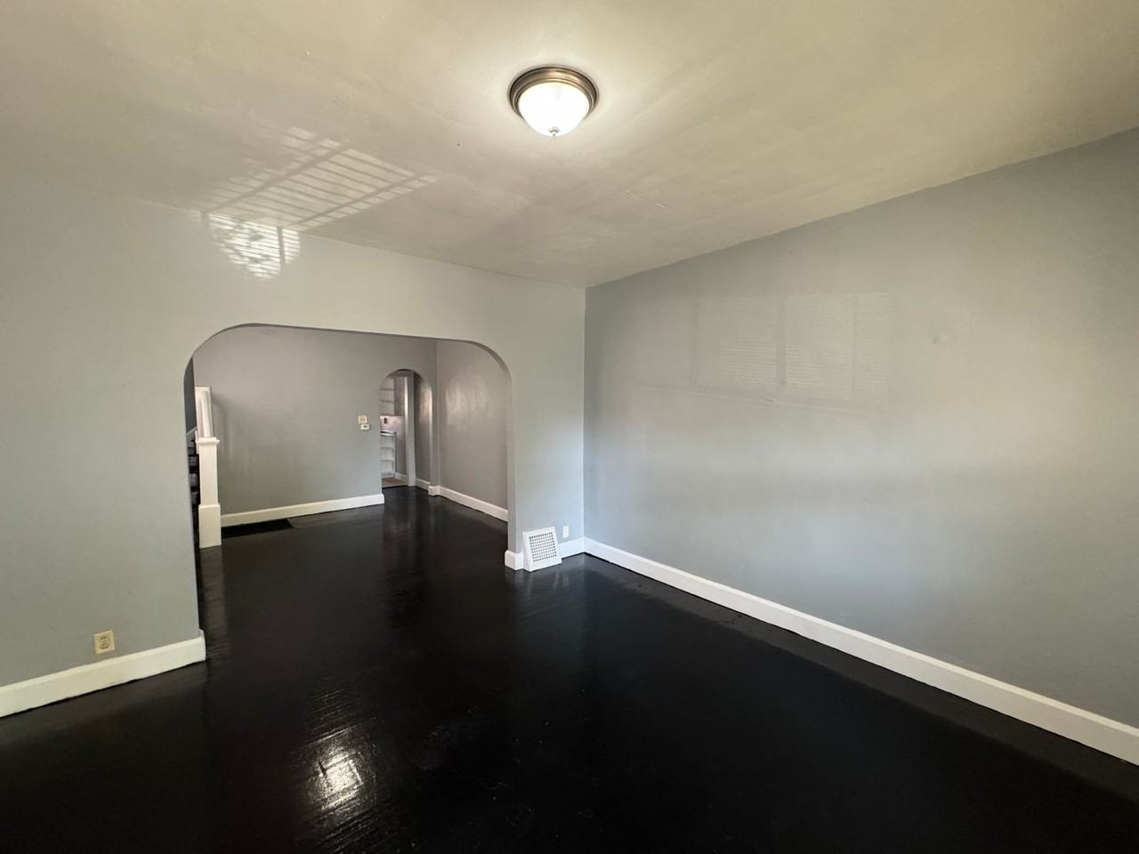 830 Weghorst St - Photo 2 of 27
