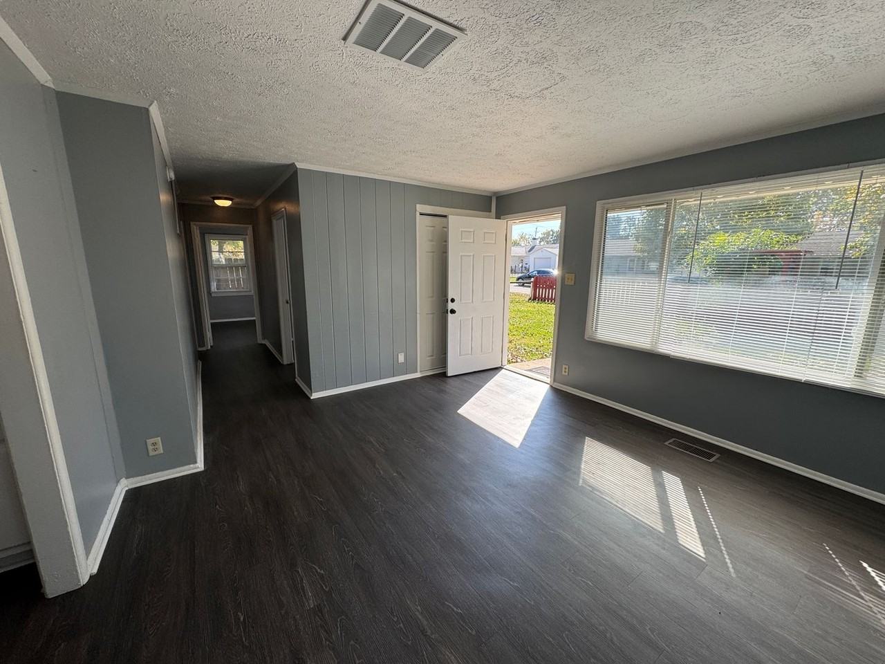 5512 E Rawles Ter - Photo 4 of 28