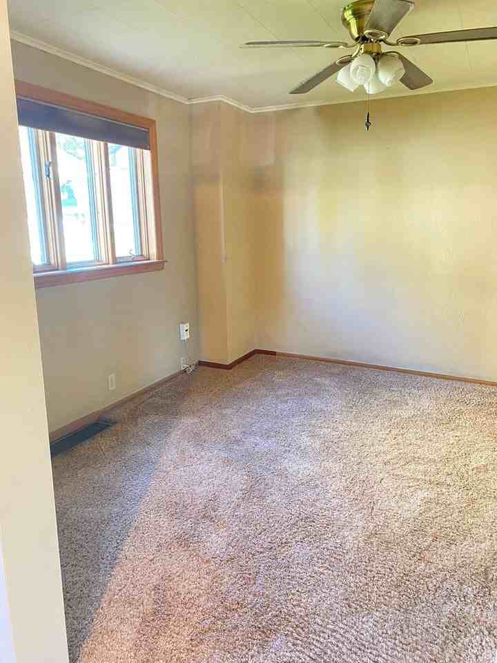 316 Church St - Photo 4 of 21