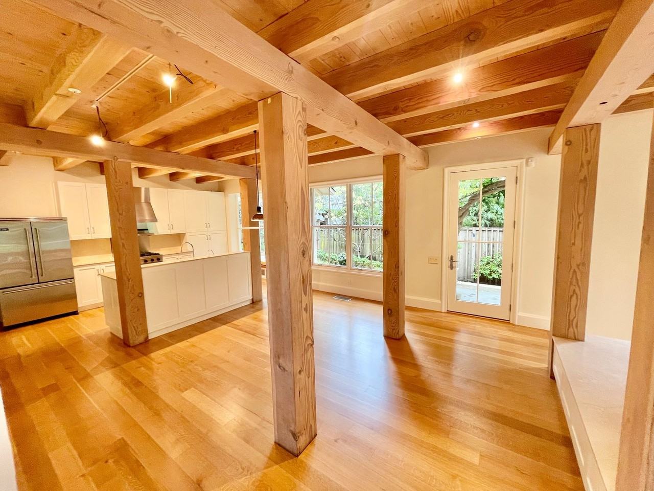 68 Sycamore Ave - Photo 5 of 36