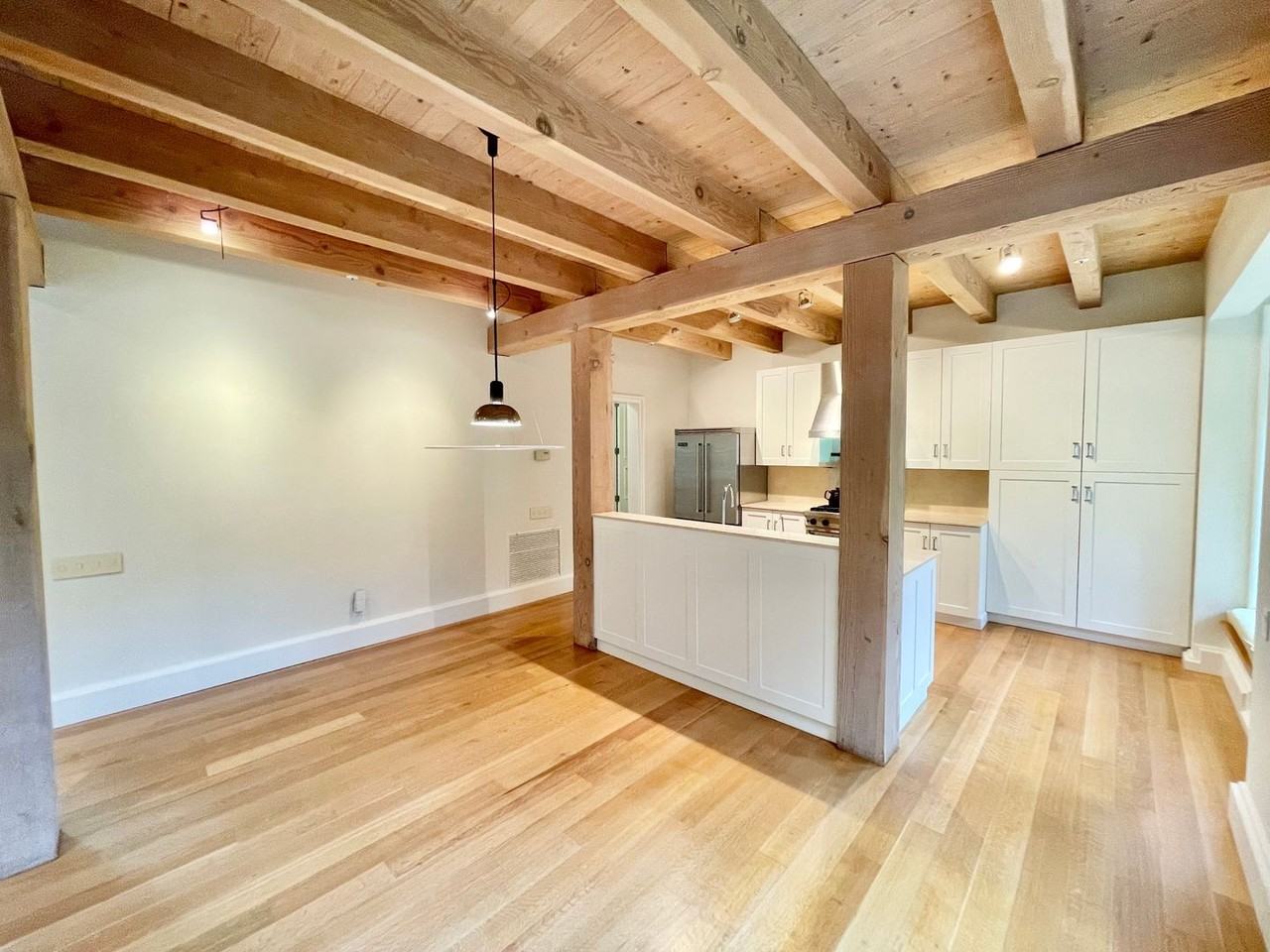 68 Sycamore Ave - Photo 6 of 36