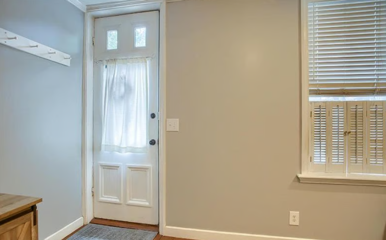 5 E South St - Photo 4 of 22