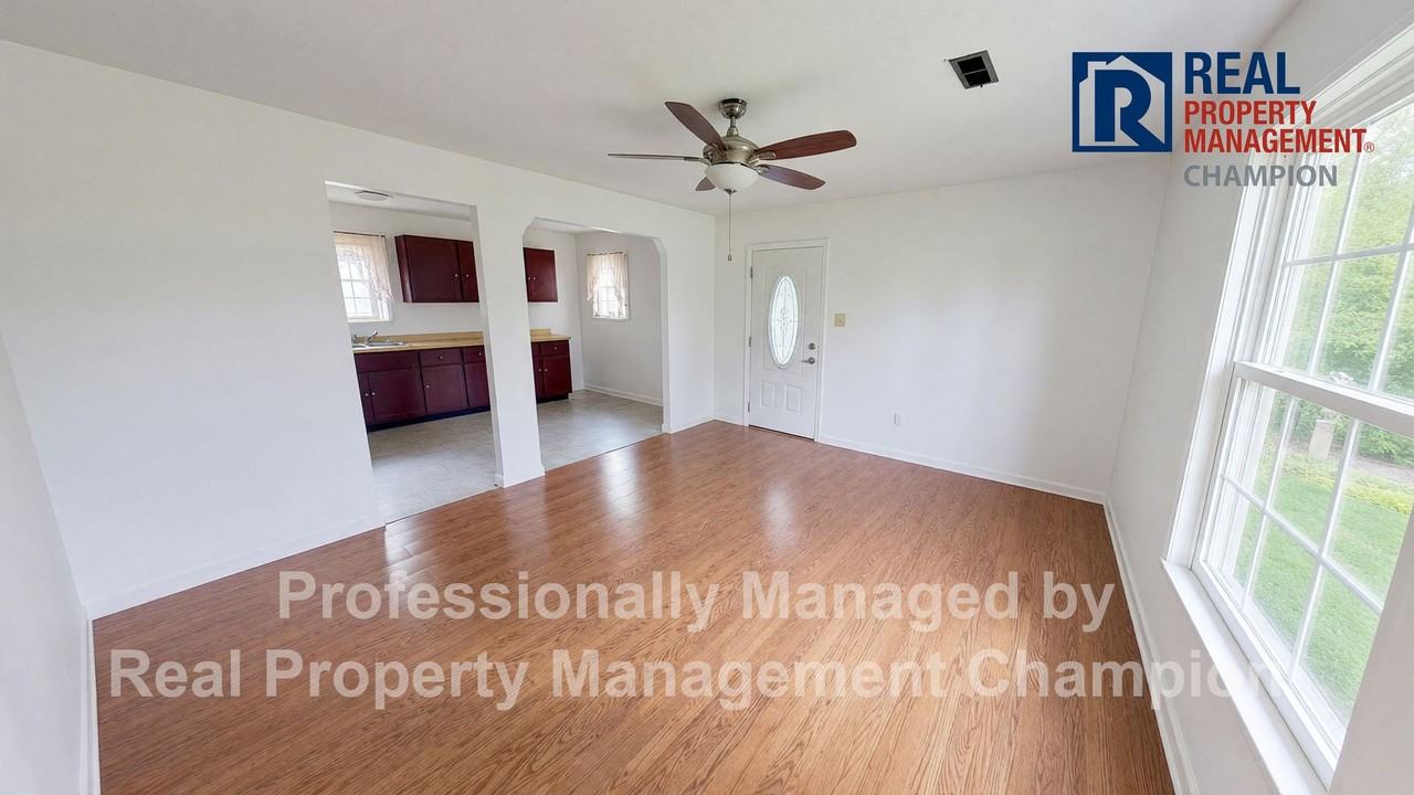 1620 N 26th St - Photo 4 of 18