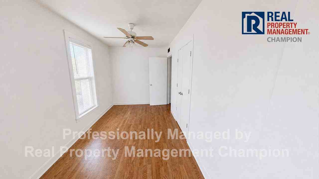 1620 N 26th St - Photo 5 of 18