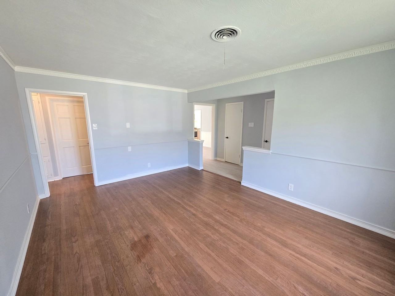 2510 Highwood Dr - Photo 3 of 24