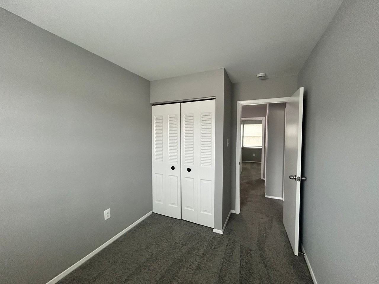 1110 Harford Ave - Photo 7 of 12