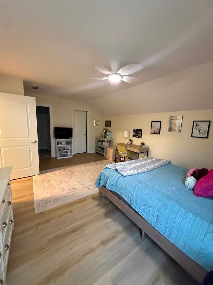 626 Addison Ave - Photo 5 of 10
