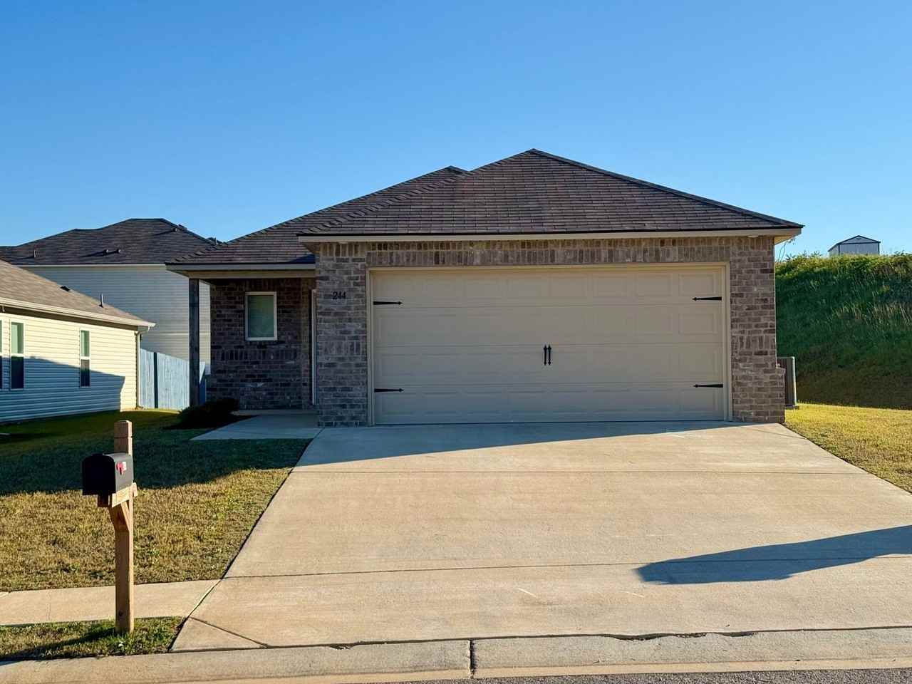 244 Willow Rd - Photo 2 of 15