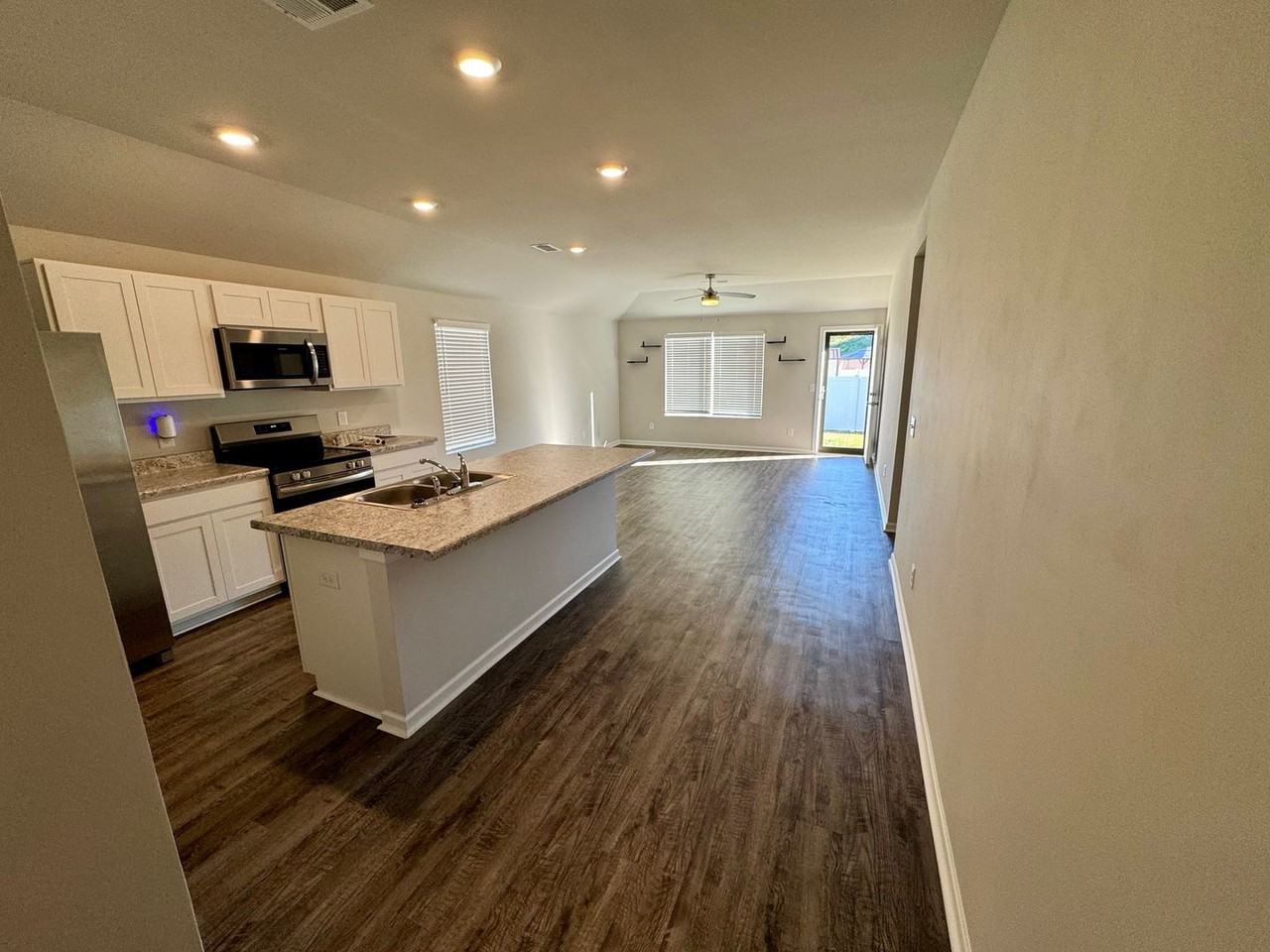 244 Willow Rd - Photo 3 of 15