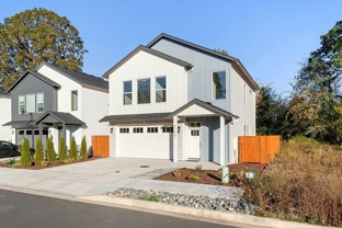 6705 Ne 27th Pl - Photo 1 of 1