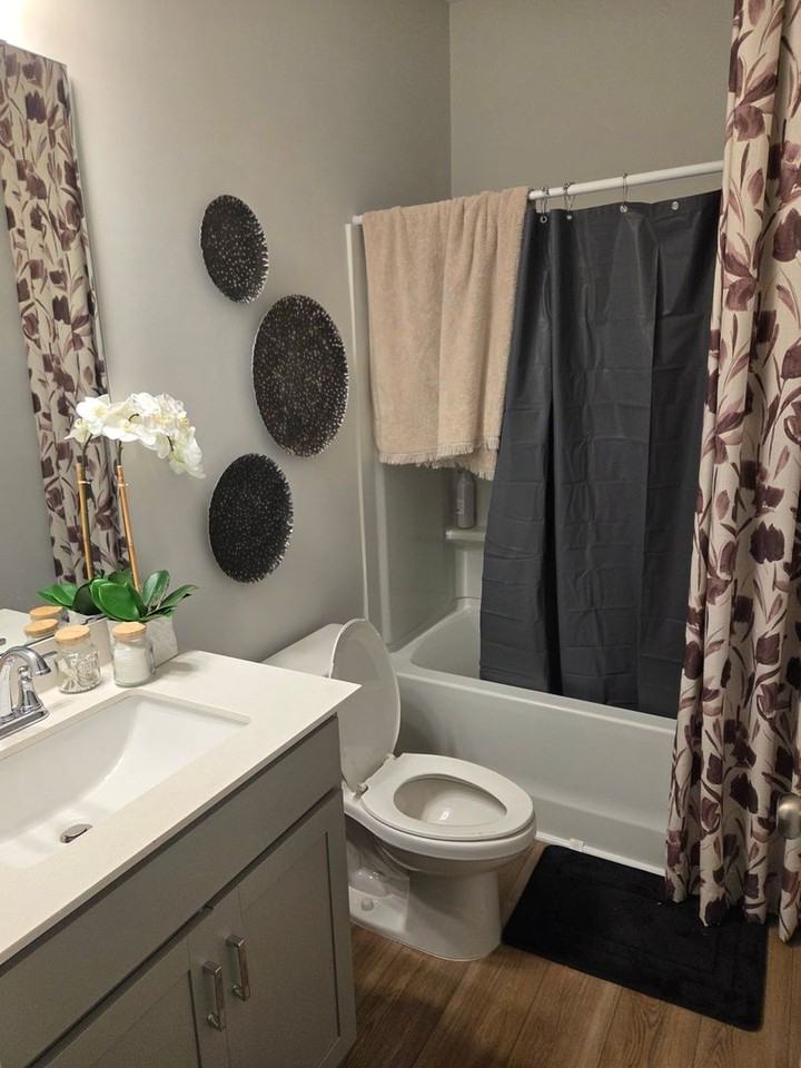 6037 Longar Ln - Photo 5 of 11