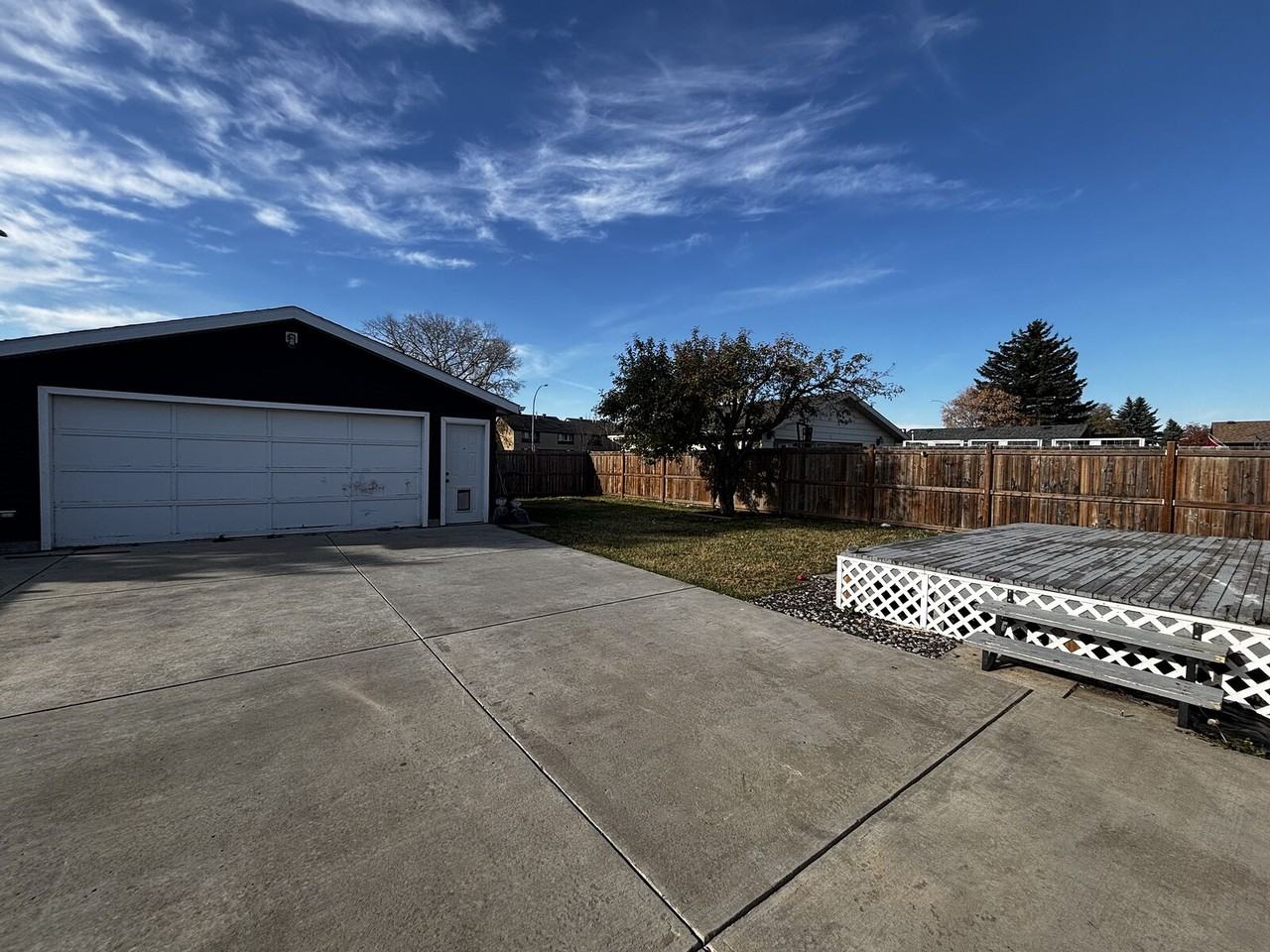 39 Hamilton Cres Nw - Photo 2 of 8