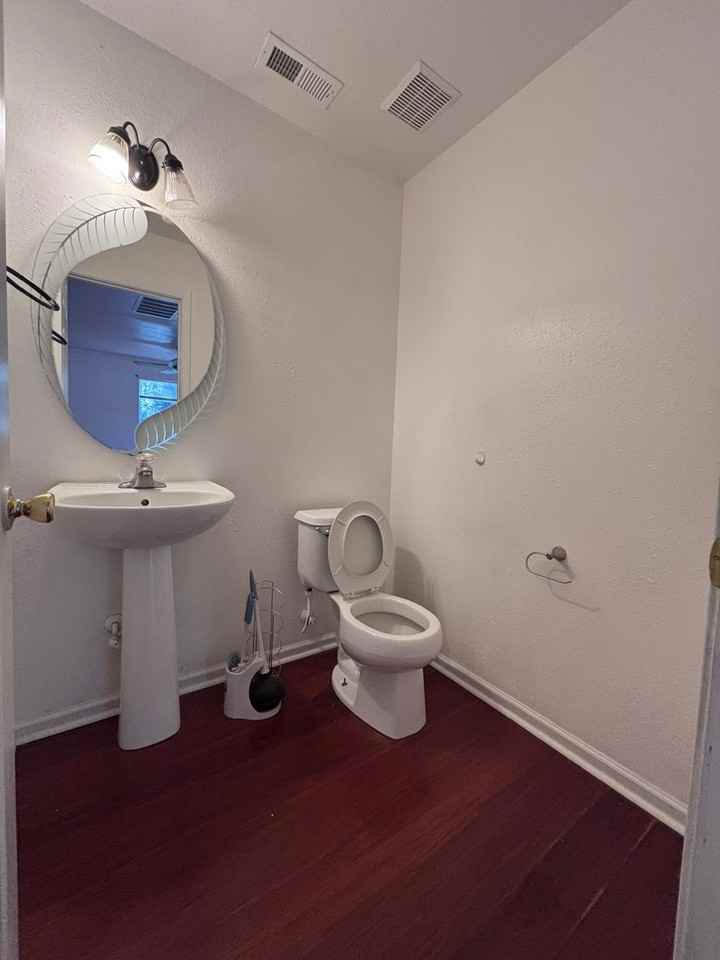 617 Annalinde Ln #NA - Photo 3 of 18