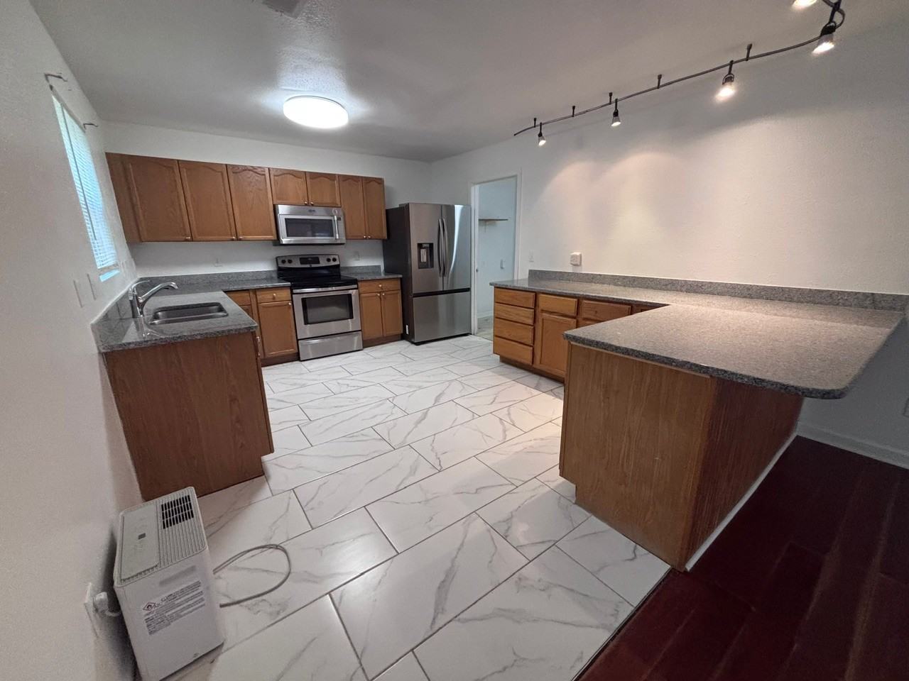 617 Annalinde Ln #NA - Photo 4 of 18